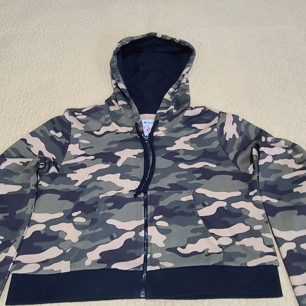 True Religion cropped camo hoodie size L - Picture 4 of 10